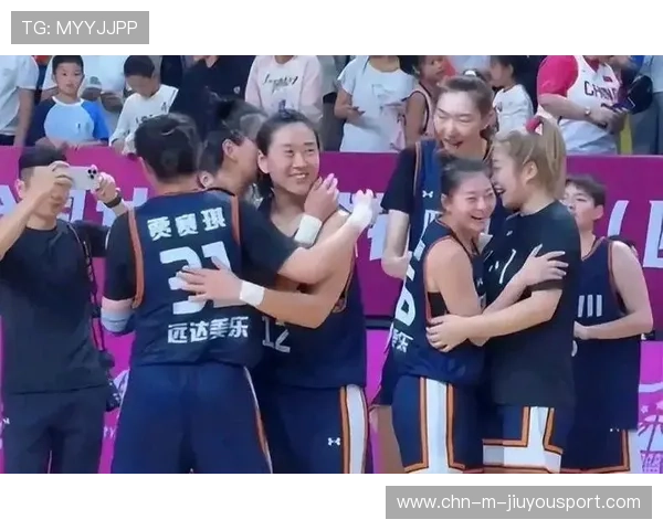 3战狂胜228分！女篮六巨头组豪阵冲冠：韩旭刘禹彤双塔无解，中国女篮队员韩旭简介